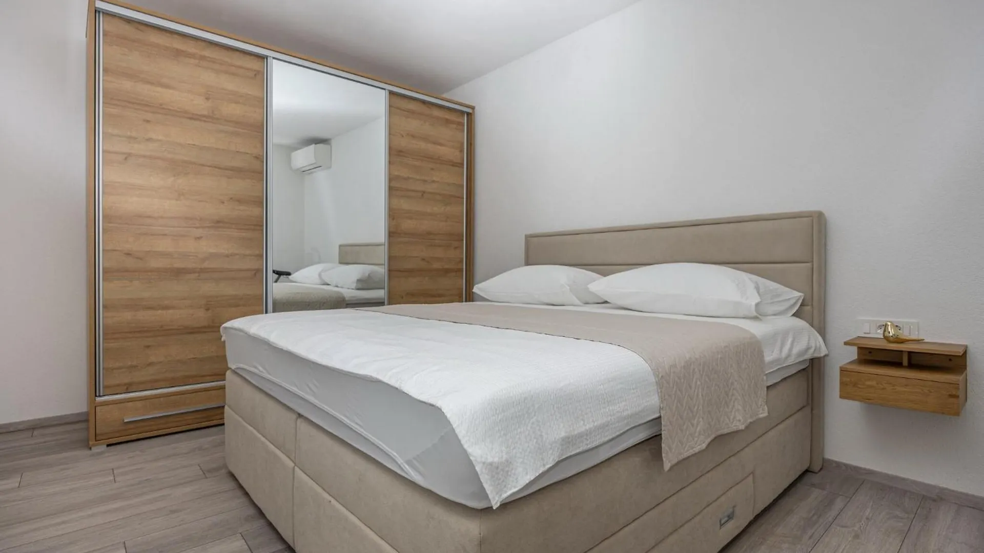 Zana Apartment Crikvenica 0*,  Croatia